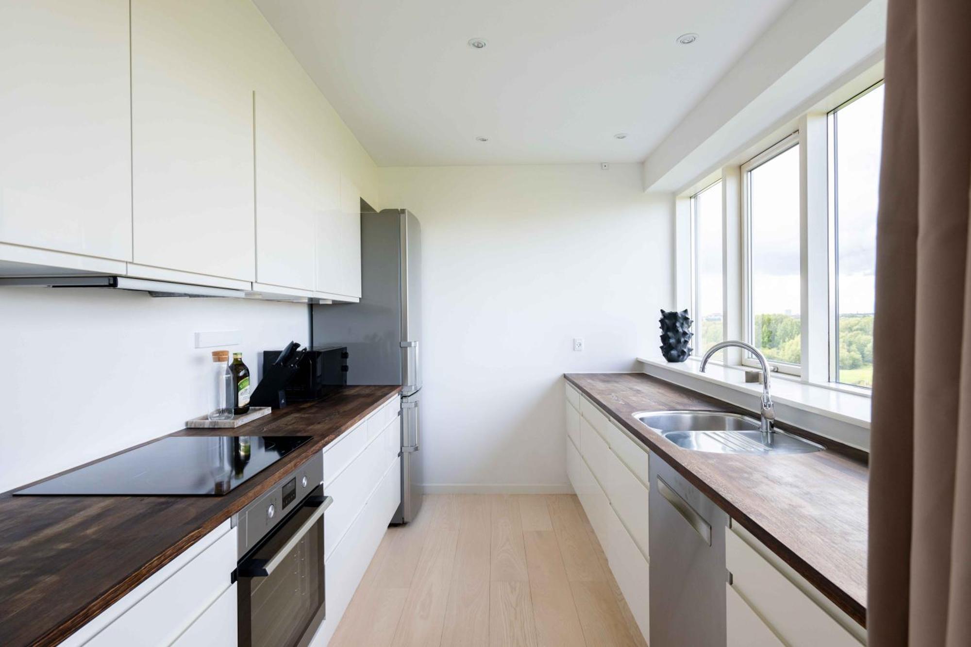 Apartment Stylish 3br W Two Balconies Kopenhagen